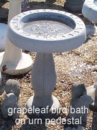 Grapeleaf Bird Bath