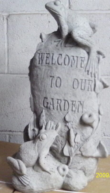 Frogs - Welcome To Garden