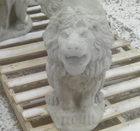 Lion - 30 Inch