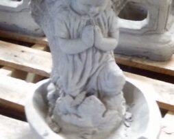 angel fountain piece