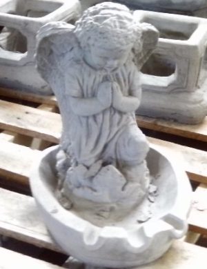 angel fountain piece