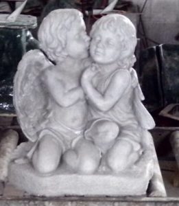 kissing angels