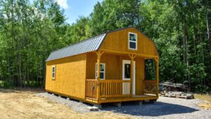 lofted-barn-cabin-front-view-and-loft-window-edited